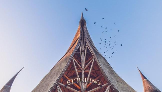Xl 4p Close To Station Efteling *